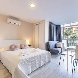 Sun Coast -- Superb With 4 Pools, Gardens & Breakfast Benalmadena
